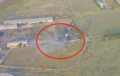 Появилось видео уничтожения зенитной установки на Донбассе