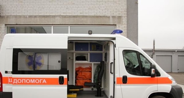 На Львовщине 7 человек оказались в больнице после свадебного банкета