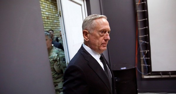 Глава Пентагона прибыл в Ирак с необъявленным визитом