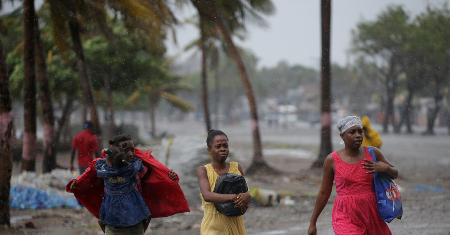 От разрушительного урагана Ирма пострадали более миллиона человек 