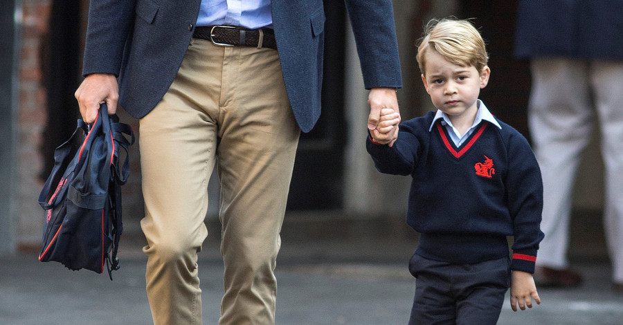 Одет с иголочки: новые снимки принца Джорджа в первый школьный день