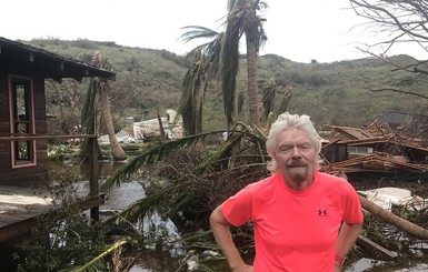 Миллиардер Ричард Брэнсон показал свой разрушенный ураганом остров
