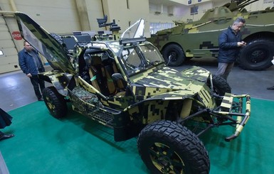 В Киеве показали лучшие образцы военной техники