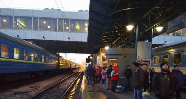 В Киеве эвакуируют людей из центрального ж/д вокзала 