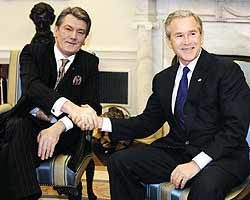 Ющенко уедет из Украины вместе с Бушем 