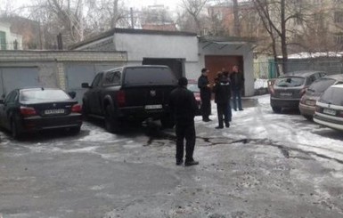 В Харькове гранатами взорвали джип замначальника областной полиции