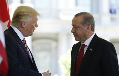 Трамп призвал Эрдогана не провоцировать американские войска