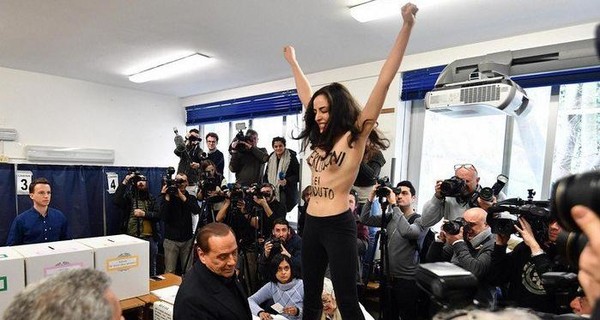 Выборы в Италии: Femen разделась перед Сильвио Берлускони