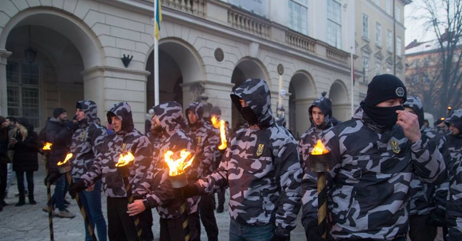 Организаторы марша националистов во Львове: 