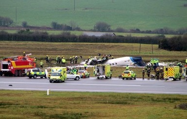 В Северной Ирландии произошла авария самолета, есть жертвы