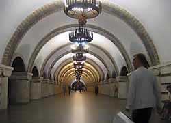 Переход между ветками метро в Киеве будет платным 