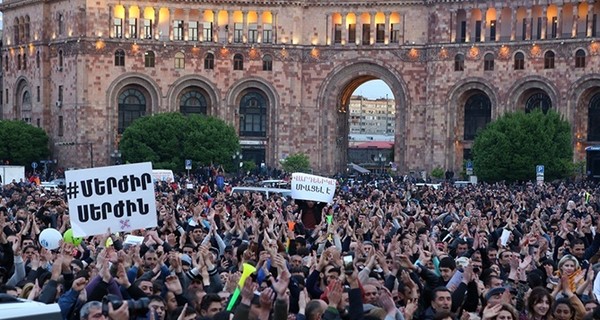 В Армении началась новая волна протестов