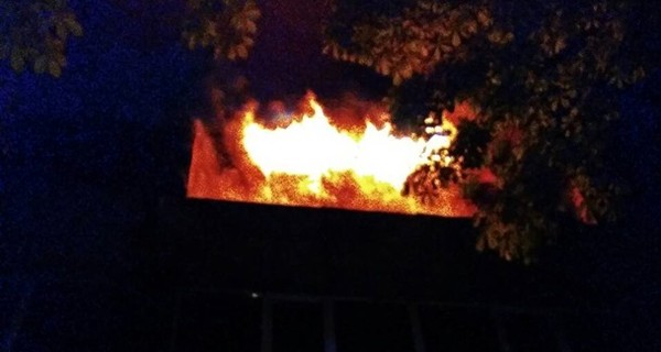 Пожар на территории шахты в Донбассе: в горящем здании оказались шесть женщин