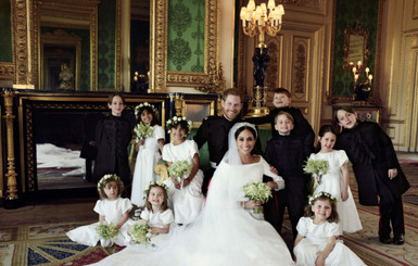 Опубликованы официальные королевские фото принца Гарри и Меган Маркл