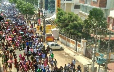 Индийская полиция расстреляла 12 демонстрантов