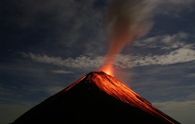 В Гватемале из-за извержения вулкана погибло 7 человек