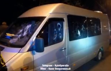 В Киеве расстреляли Mercedes Sprinter
