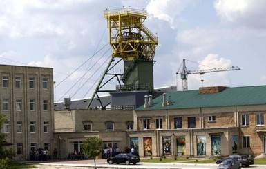 Около Львова 47 шахтеров отказались подниматься на поверхность, пока им не выдадут зарплату