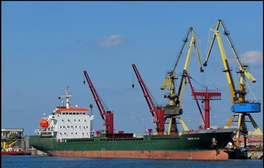 За сутки ФСБ России задержало в Азовском море 7 торговых суден, - вице-спикер Верховной Рады. Слободян опроверг.