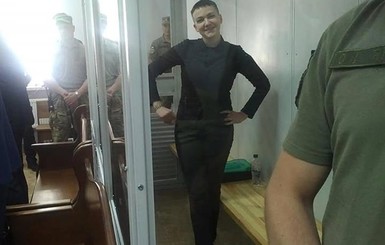 Суд по Савченко не продолжился – здание заминировали
