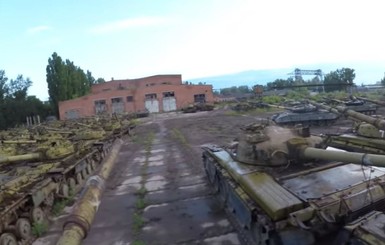 Минобороны: видео с танками в Харькове сняли на заводе, а не на заброшенной базе ВСУ