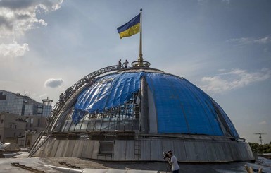 Журналистов не пустят посмотреть на ремонт купола Верховной Рады