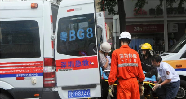 В Китае цементовоз раздавил два автомобиля, есть жертвы 