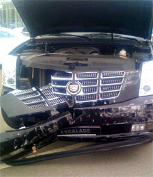 Во время тест-драйва киевлянин разбил Cadillac Escalade 