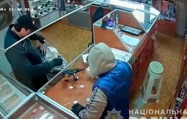 В Черновицкой области задержали банду налетчиков на ювелирные магазины