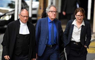 Обвиненный в домогательствах Джеффри Раш отстоял свою репутацию в суде
