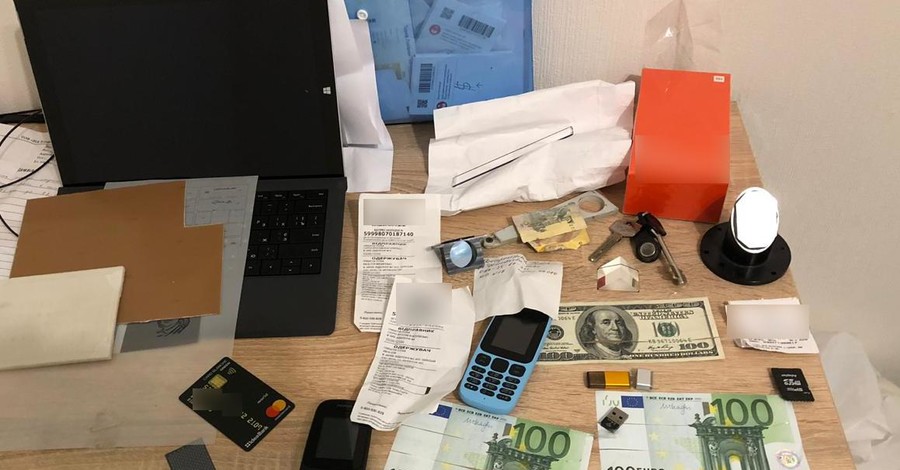 На Харьковщине задержаны хакеры, которые через банковские терминалы украли 5 миллионов гривен