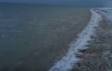 Азовское море начало замерзать