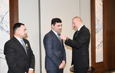 Братья-азербайджанцы, спасшие семью под Николаевом, съездили на Родину за наградой