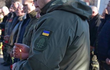 В Донбассе погиб украинский военный, еще двое - ранены
