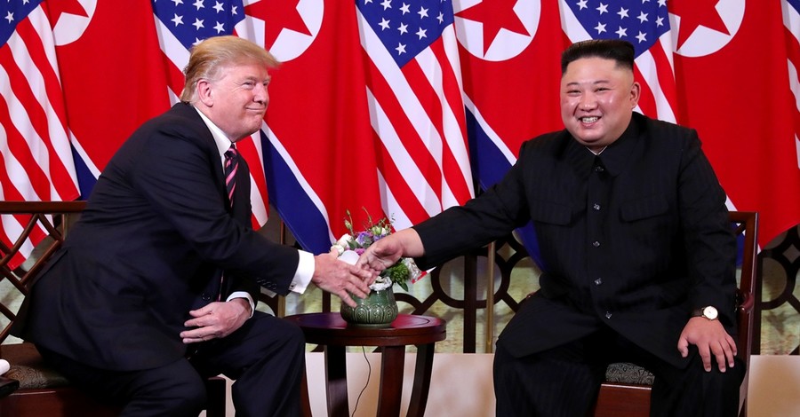 Трамп не договорился с Ким Чен Ыном, переговоры досрочно свернуты