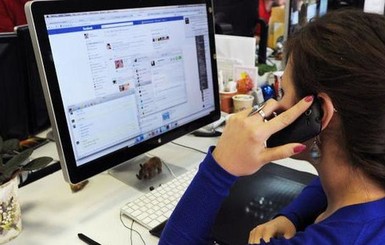 Без шпилек и Фейсбука: что запрещают украинцам на работе
