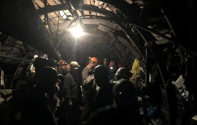 Луганская обладминистрация заявила о возможном обесточивании своих шахт