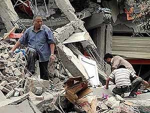 Больше 10 тысяч человек погибли от землетрясения в Китае [ВИДЕО] 