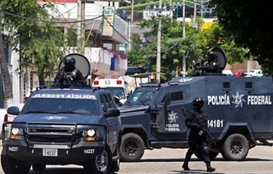 В Мексике группа людей расстреляла посетителей бара на семейном празднике