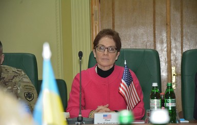Что стоит за отставкой посла США в Украине Мари Йованович