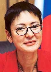 Ирина Хакамада ушла из политики в литературу 