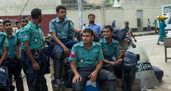 В Бангладеш задержали шестерых украинцев