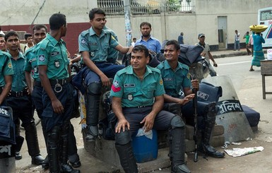 В Бангладеш задержали шестерых украинцев
