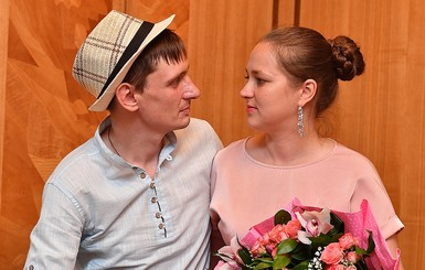 Пугачева проигнорировала скромную свадьбу племянника