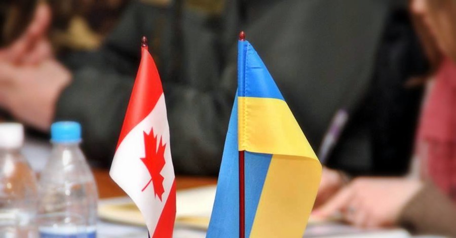 Украинцам могут разрешить ездить в Канаду, используя электронные визы