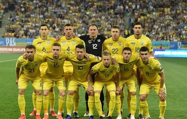 Футболисты сборной Украины перед матчем отбора на Евро-2020 поиграют в гольф и поплавают в бассейне