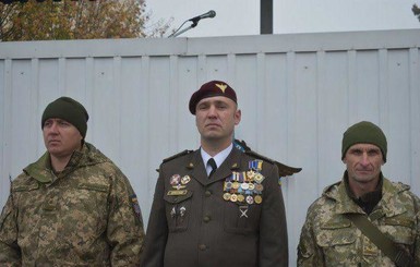 Зеленский посмертно наградил орденом полковника Коростелева