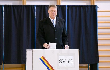 На выборах в Румынии победил действующий президент
