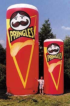 Изобретателя Pringles похоронили в коробке для чипсов 