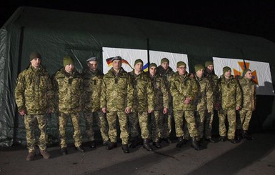 Освобожденные в рамках обмена пленными 12 украинских военнослужащих пройдут медосмотр